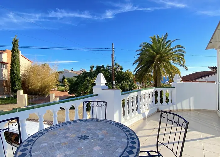 Villa Sandra Al Fresco Apartment